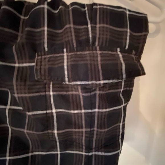 Black and White Swim Trunks - Picture 5 of 6